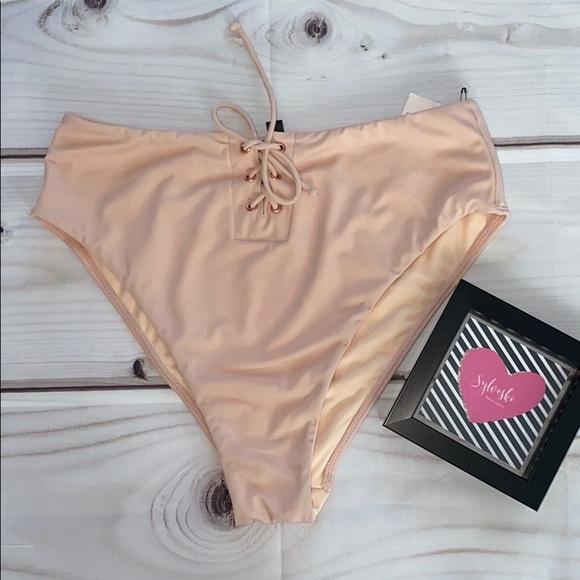 🔥LA Hearts Lace-Up High Waisted NWT - Picture 3 of 4